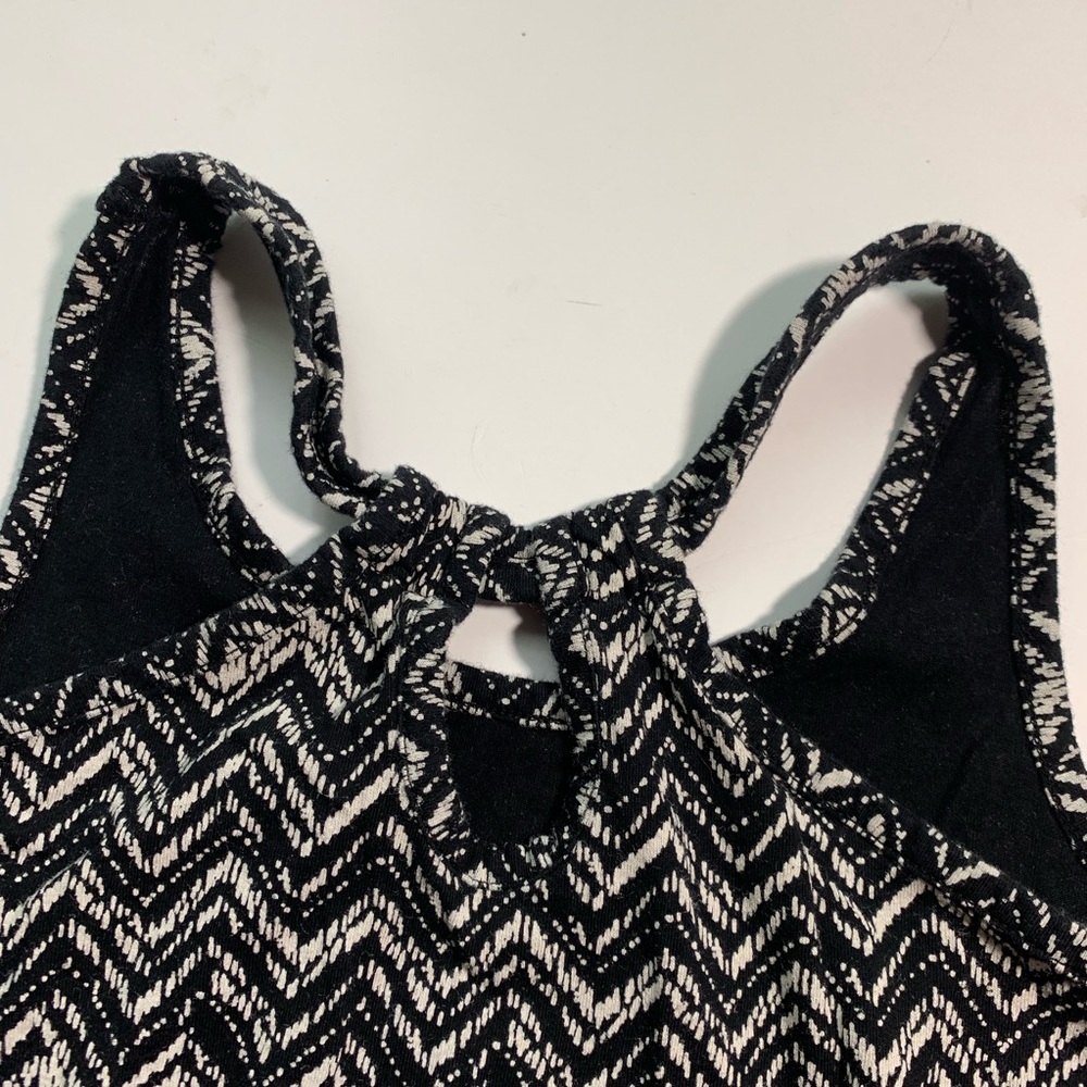 Patterned Romper - Picture 4 of 5